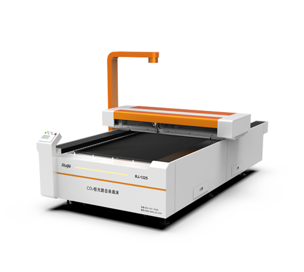 C02恒光路齒條裁床
